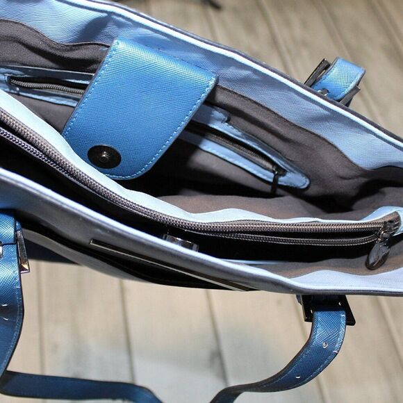 Damsel in Defense Women’s Heidi Way Two Tone Blue Concealed Carry Handbag - Picture 10 of 10